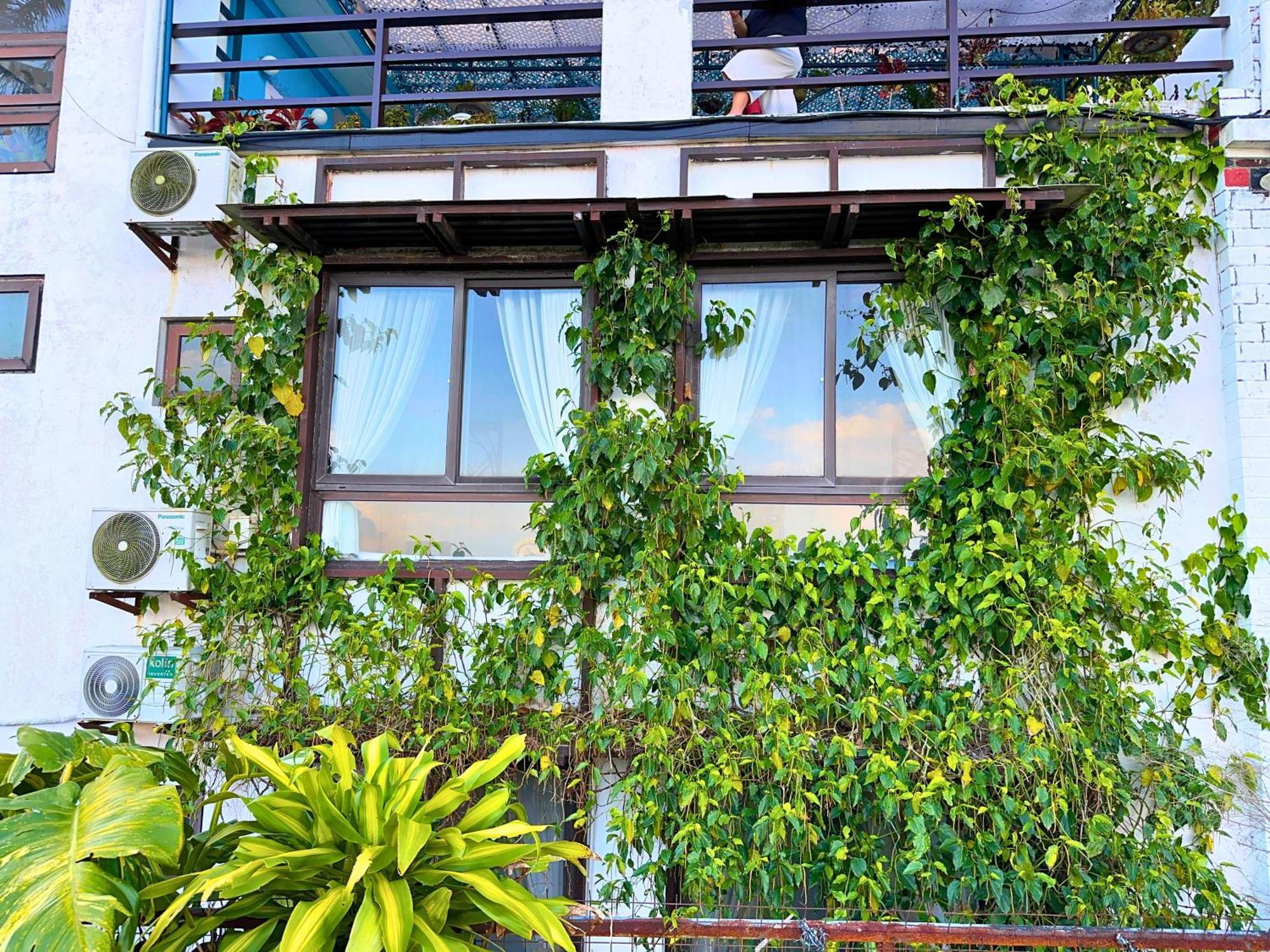 Cabins By Eco Hotels Tagaytay City Bagian luar foto