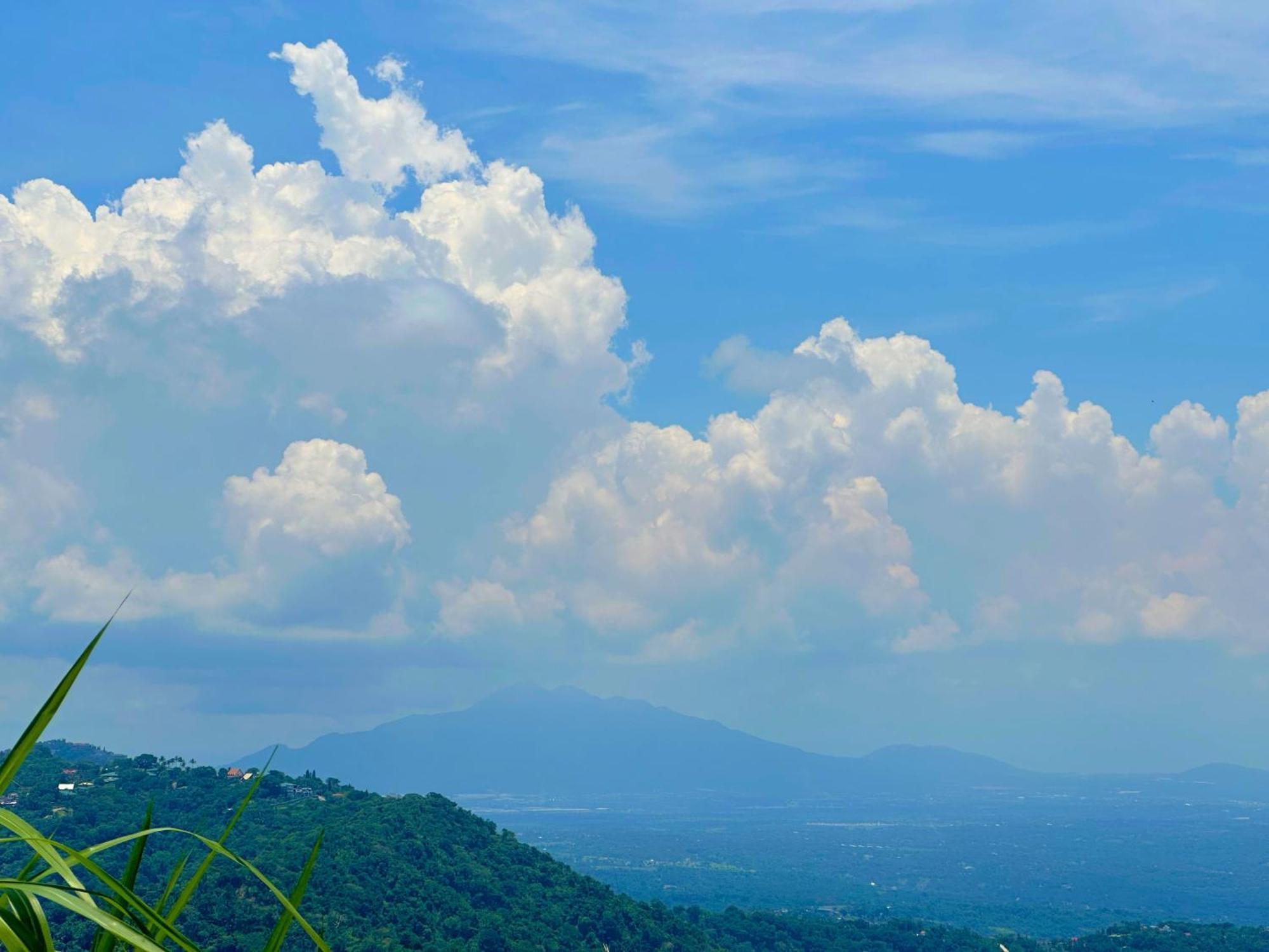 Cabins By Eco Hotels Tagaytay City Bagian luar foto