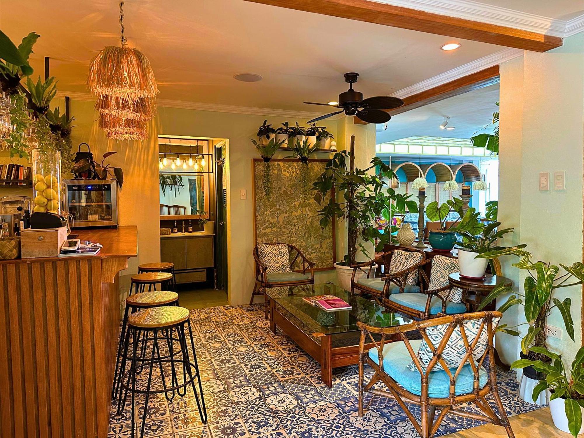 Cabins By Eco Hotels Tagaytay City Bagian luar foto