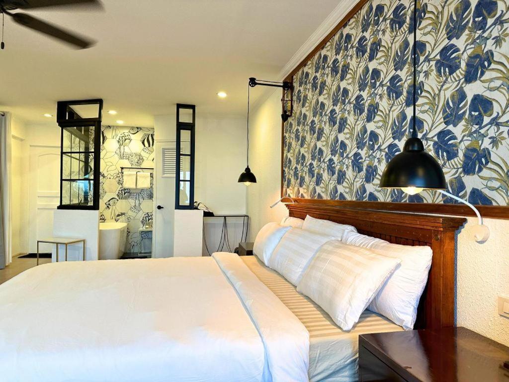 Cabins By Eco Hotels Tagaytay City Bagian luar foto